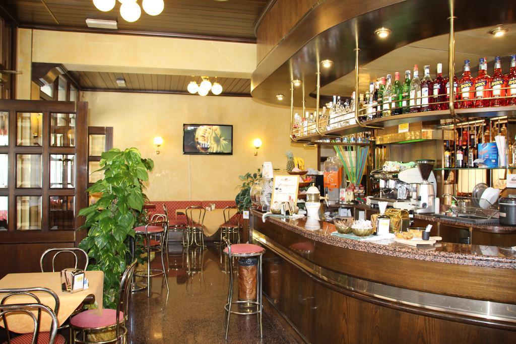 Albergo Ristorante Leon D'Oro Noventa di Piave Exterior photo