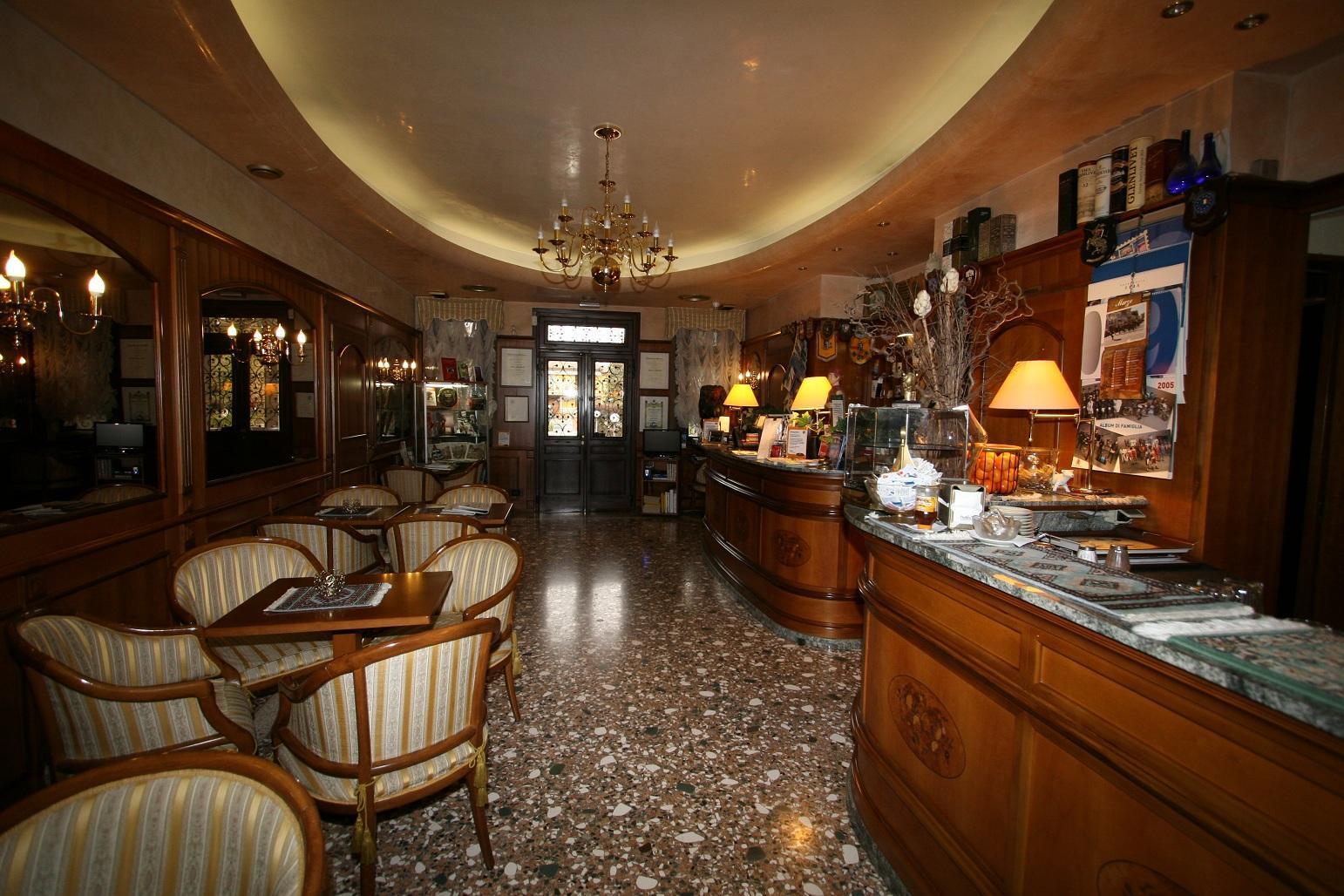 Albergo Ristorante Leon D'Oro Noventa di Piave Exterior photo