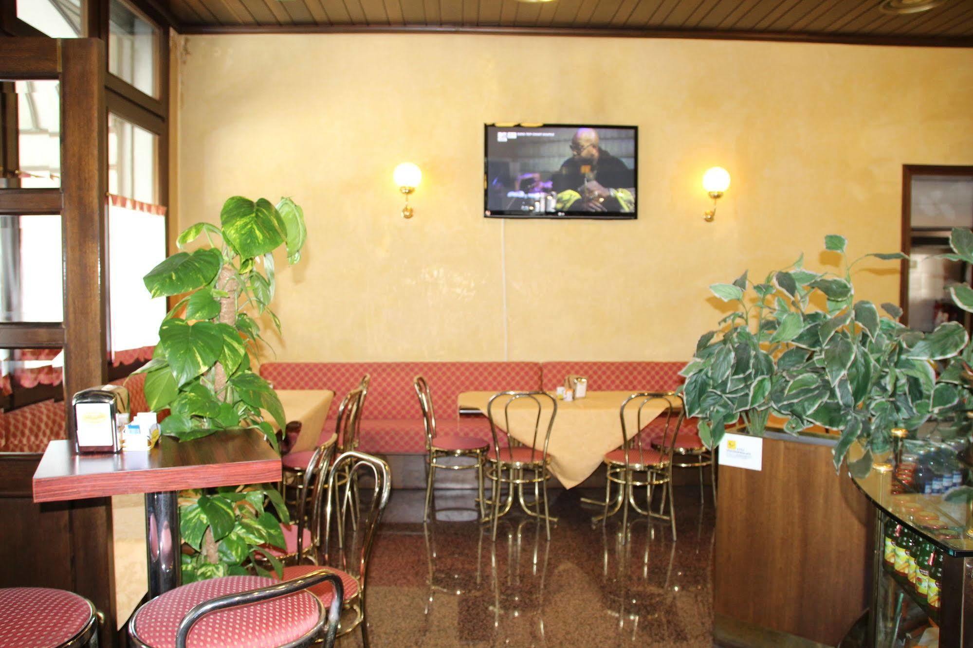 Albergo Ristorante Leon D'Oro Noventa di Piave Exterior photo
